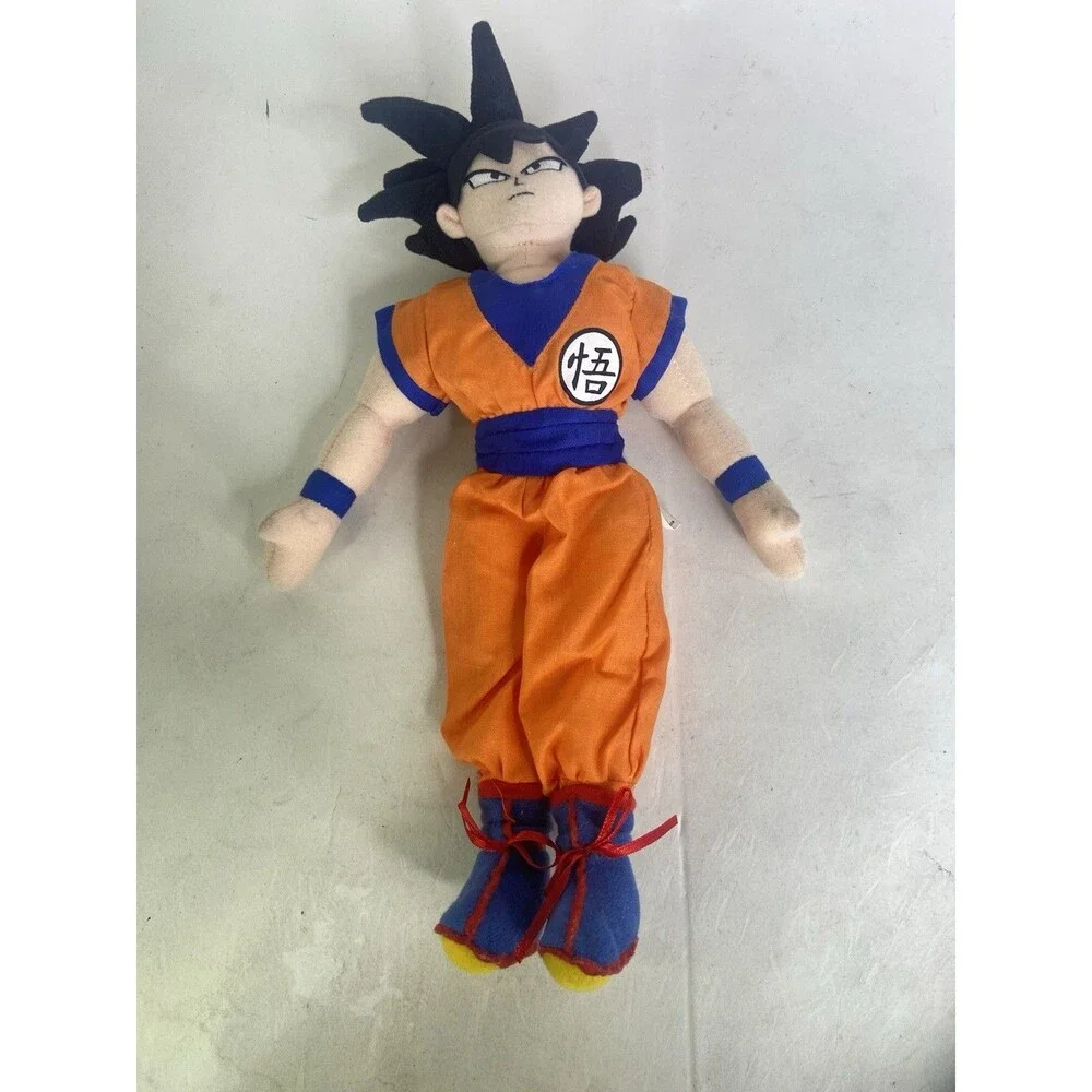 Vintage Dragonball Z Goku Super Saiyan Plush Toy Kellytoy 2001